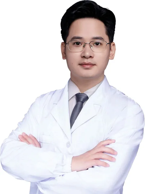 Physician Chen Guangjing